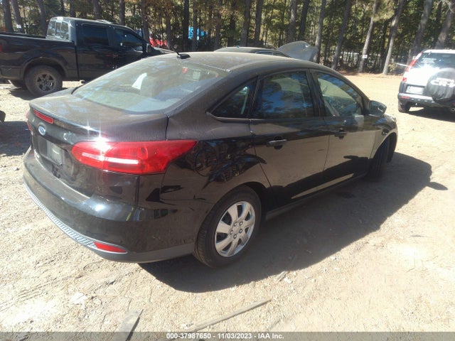 Ford FOCUS S 2016 1FADP3E21GL250208 Image 4
