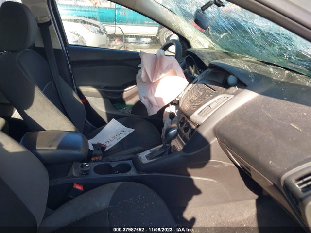 2014 FORD FOCUS SE VIN: 1FADP3K25EL400760
