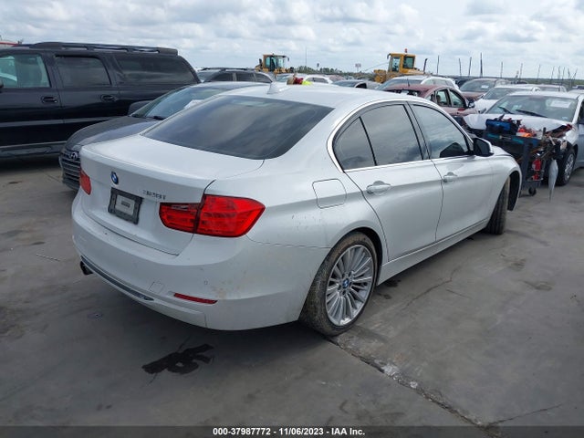 WBA3A5G50FNS90256 BMW 328I