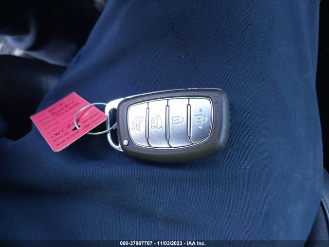 2016 HYUNDAI TUCSON LIMITED VIN: KM8J33A26GU159407