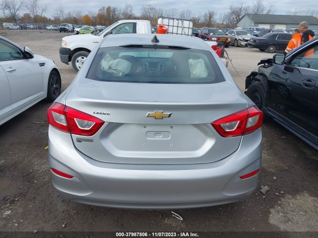 Chevrolet Cruze Ls Auto 2018 1G1BC5SM9J7214404 Image 16