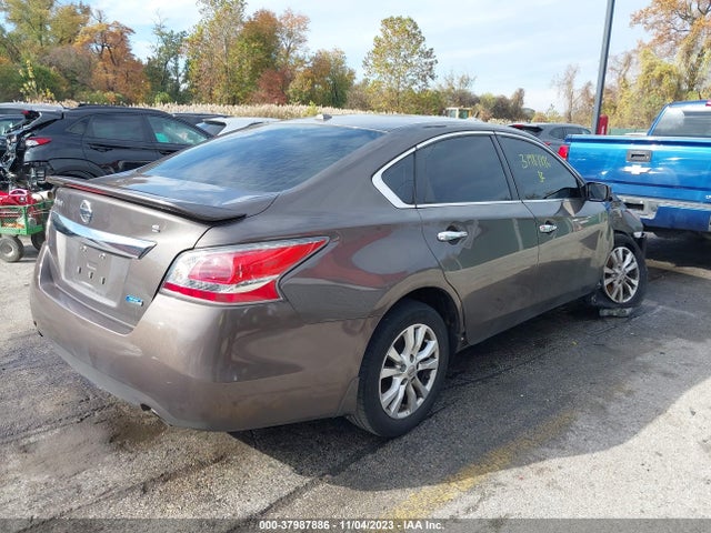 Nissan Altima 2.5 S 2014 1N4AL3AP7EN258685 Image 4