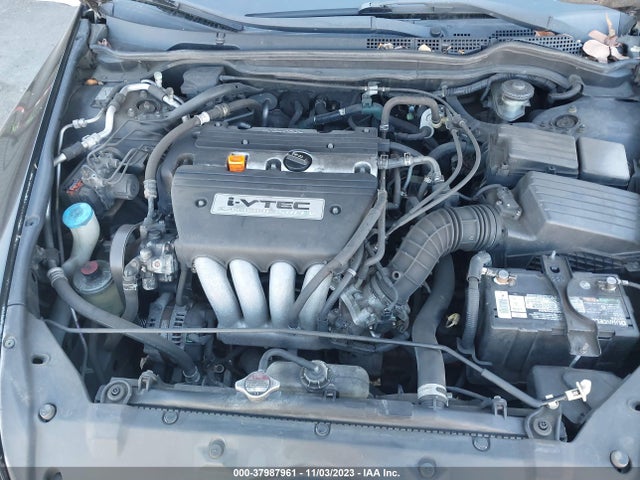 2004 HONDA ACCORD 2.4 LX VIN: JHMCM56314C024665