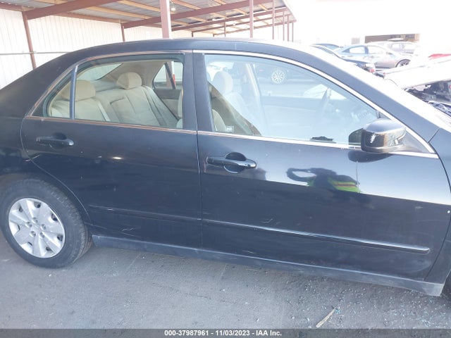 2004 HONDA ACCORD 2.4 LX VIN: JHMCM56314C024665