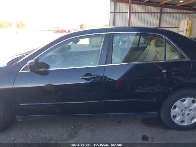 2004 HONDA ACCORD 2.4 LX VIN: JHMCM56314C024665