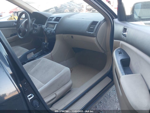2004 HONDA ACCORD 2.4 LX VIN: JHMCM56314C024665