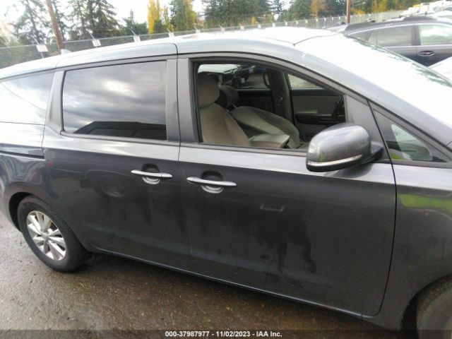 KNDMB5C17H6242340 KIA SEDONA LX