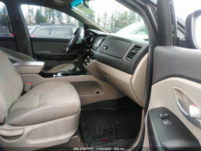 KNDMB5C17H6242340 KIA SEDONA LX