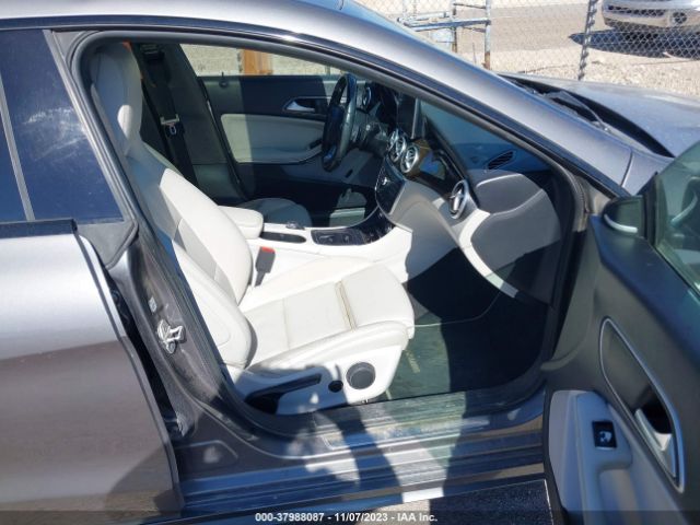 2016 MERCEDES-BENZ CLA 250 WDDSJ4EB8GN383096 Photo 4