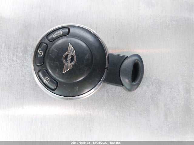 2012 MINI COOPER WMWSU3C54CT262593 Photo 10