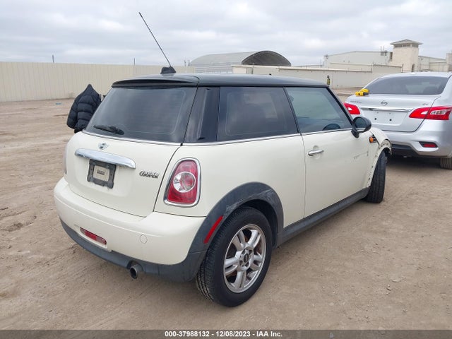 2012 MINI COOPER WMWSU3C54CT262593 Photo 3