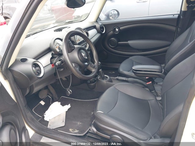 2012 MINI COOPER WMWSU3C54CT262593 Photo 4