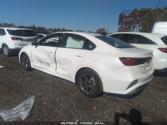 2022 KIA FORTE LXS VIN: 3KPF24AD1NE476673
