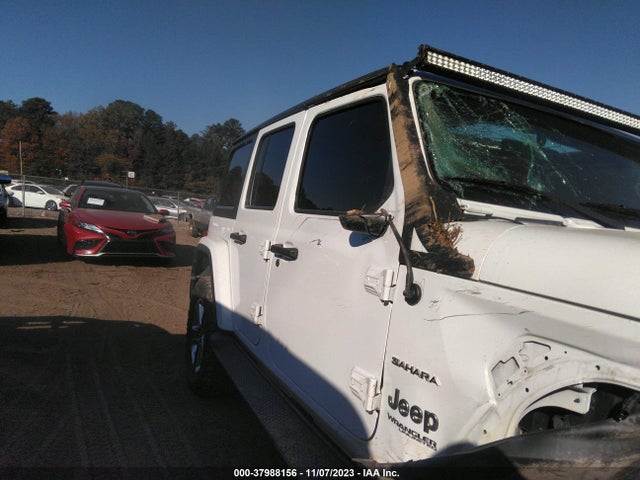 1C4HJXEG4KW599290 Jeep Wrangler Unlimited Sahara 4x4