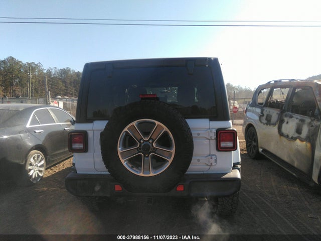 1C4HJXEG4KW599290 Jeep Wrangler Unlimited Sahara 4x4