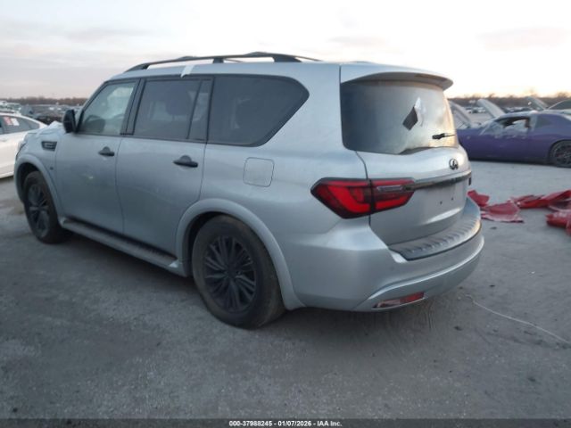 2018 INFINITI QX80 JN8AZ2NF3J9661140 Photo 2