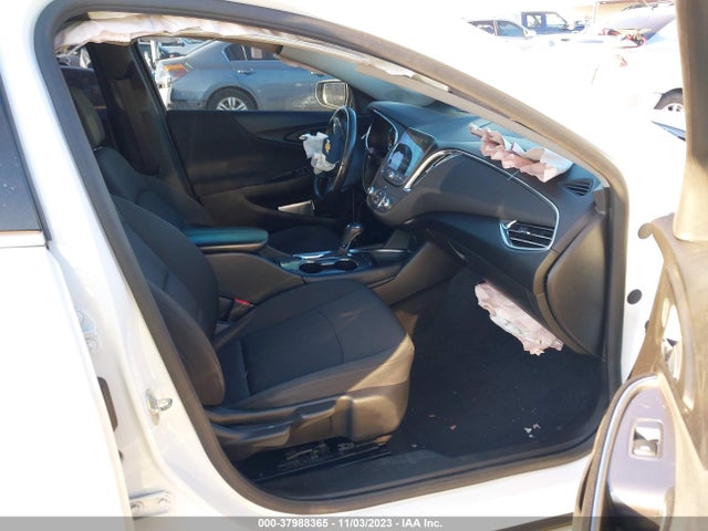 Chevrolet MALIBU LT 2018 1G1ZD5ST0JF229009 Image 5