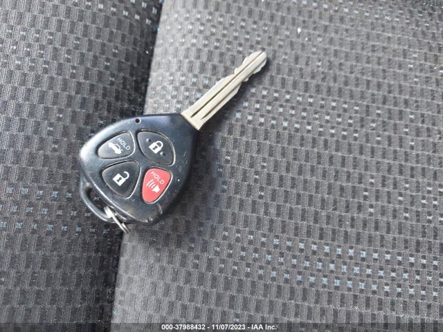 2011 TOYOTA COROLLA S VIN: 2T1BU4EE3BC744662