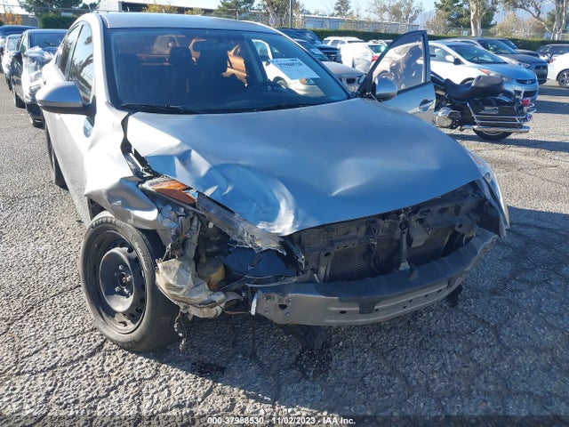 2013 MAZDA MAZDA3 I SPORT VIN: JM1BL1UP4D1756962