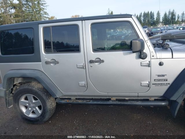 1C4BJWDG6EL116096 Jeep Wrangler Unlimited Sport