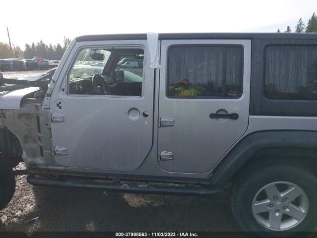 1C4BJWDG6EL116096 Jeep Wrangler Unlimited Sport