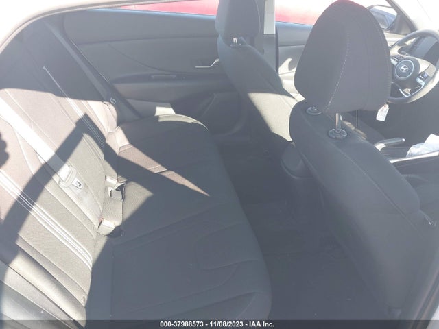 2021 HYUNDAI ELANTRA SEL VIN: 5NPLM4AG2MH013572