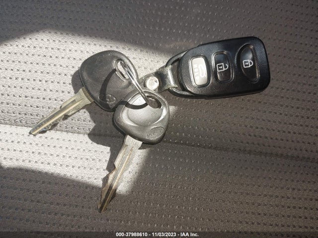 2010 HYUNDAI SONATA GLS PZEV VIN: 5NPET4AC2AH607681