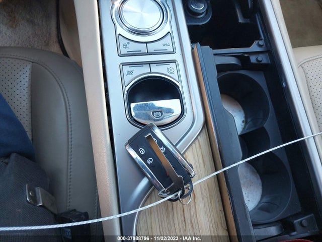 2010 JAGUAR XF SAJWA0HE4AMR64474 Photo 10