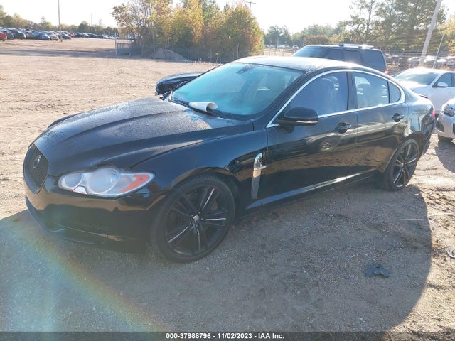 2010 JAGUAR XF SAJWA0HE4AMR64474 Photo 1