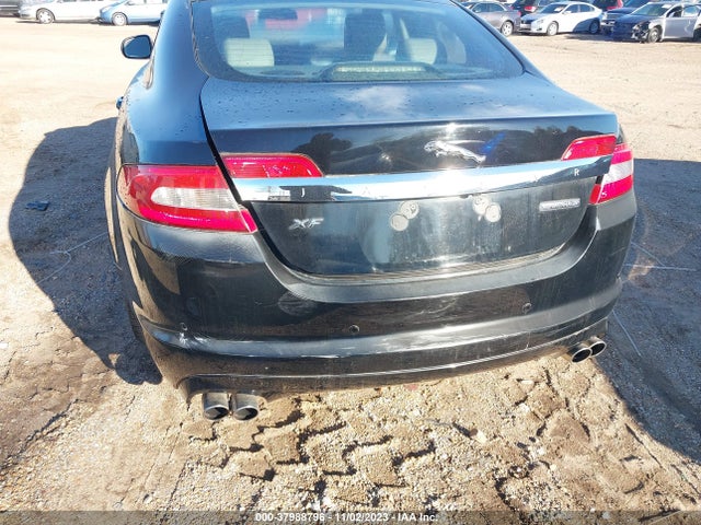 2010 JAGUAR XF SAJWA0HE4AMR64474 Photo 5