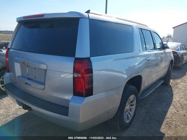 Chevrolet Suburban Lt 2017 1GNSKHKC1HR405288 Image 4