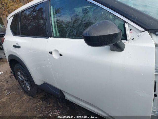 5N1AT3AAXMC756827 Nissan Rogue S Fwd