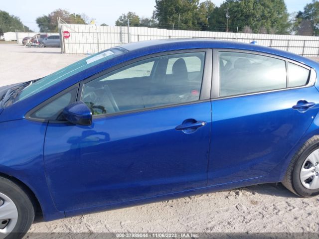 3KPFK4A78HE088337 KIA FORTE LX