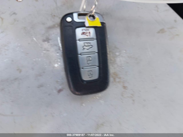 Продажа на аукционе авто 2013 Hyundai Elantra Limited (ulsan Plant), vin: KMHDH4AE1DU780855, номер лота: 37989157
