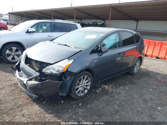 Toyota Prius V Five 2014 JTDZN3EU0E3337120 Image 2