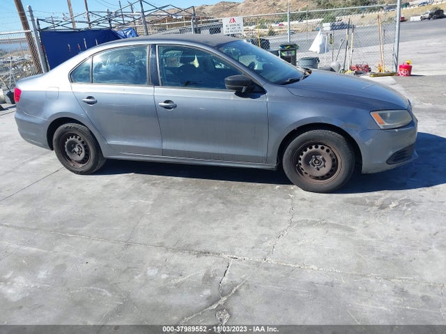 3VW2K7AJXEM316087 Volkswagen Jetta 2.0l S