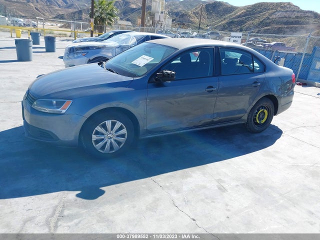 3VW2K7AJXEM316087 Volkswagen Jetta 2.0l S
