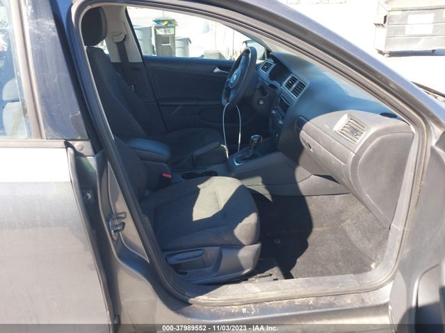 3VW2K7AJXEM316087 Volkswagen Jetta 2.0l S