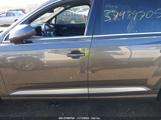 WA1LAAF77JD043601 Audi Q7 3.0t Premium