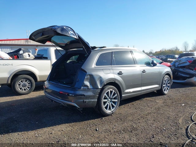 WA1LAAF77JD043601 Audi Q7 3.0t Premium