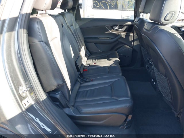 WA1LAAF77JD043601 Audi Q7 3.0t Premium