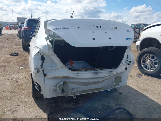 2015 NISSAN VERSA 1.6 S/1.6 S+/1.6 SL/1.6 SV VIN: 3N1CN7AP5FL857402