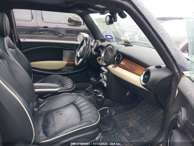 2008 MINI COOPER HARDTOP WMWMF73518TV36298 Photo 4