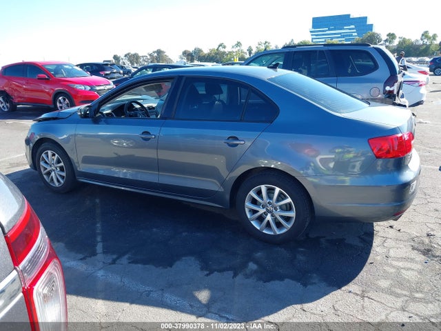 2011 VOLKSWAGEN JETTA 2.5L SE VIN: 3VWDZ7AJ5BM315929