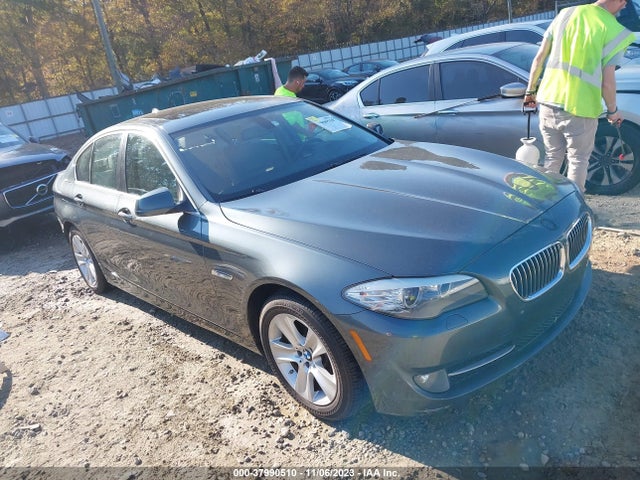 2011 BMW 528I VIN: WBAFR1C56BC740972