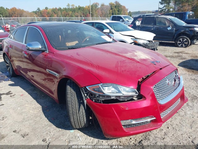 2016 JAGUAR XJ SAJWJ2GD2G8V98245 Photo 0