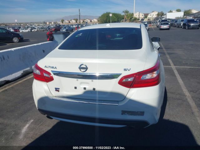 1N4AL3AP2HC143086 Nissan Altima 2.5 Sv
