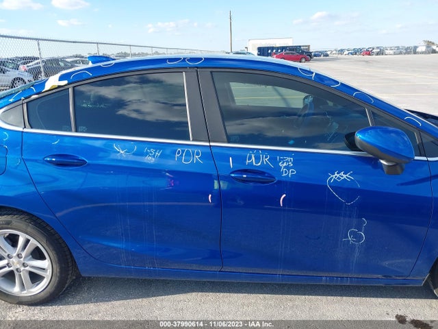 Chevrolet Cruze Lt Auto 2018 1G1BE5SM9J7181804 Image 13