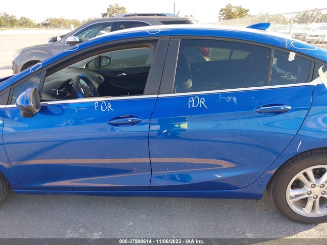 Chevrolet Cruze Lt Auto 2018 1G1BE5SM9J7181804 Image 14