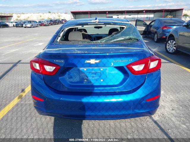 Chevrolet Cruze Lt Auto 2018 1G1BE5SM9J7181804 Image 16